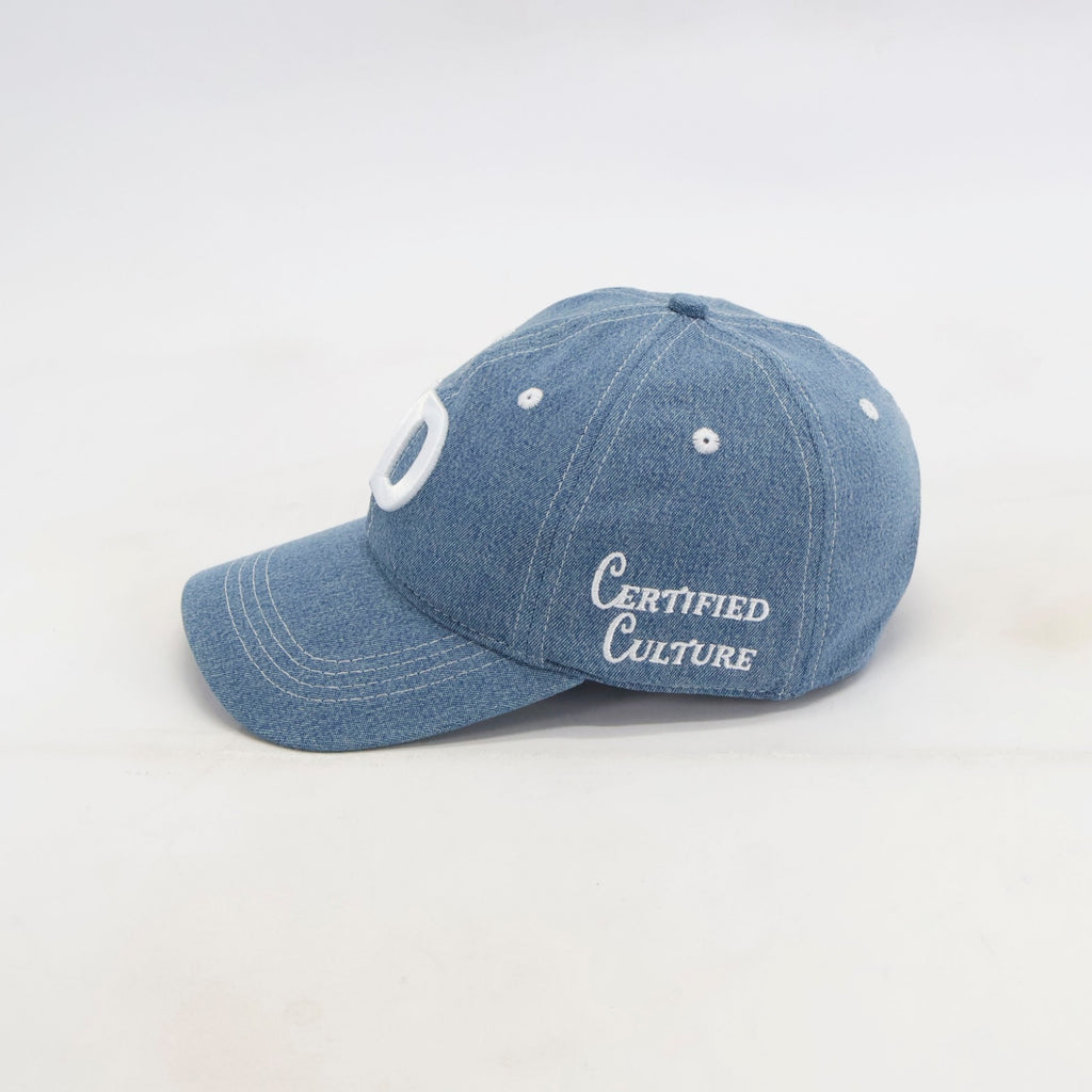 Detail casquette jeans enfant